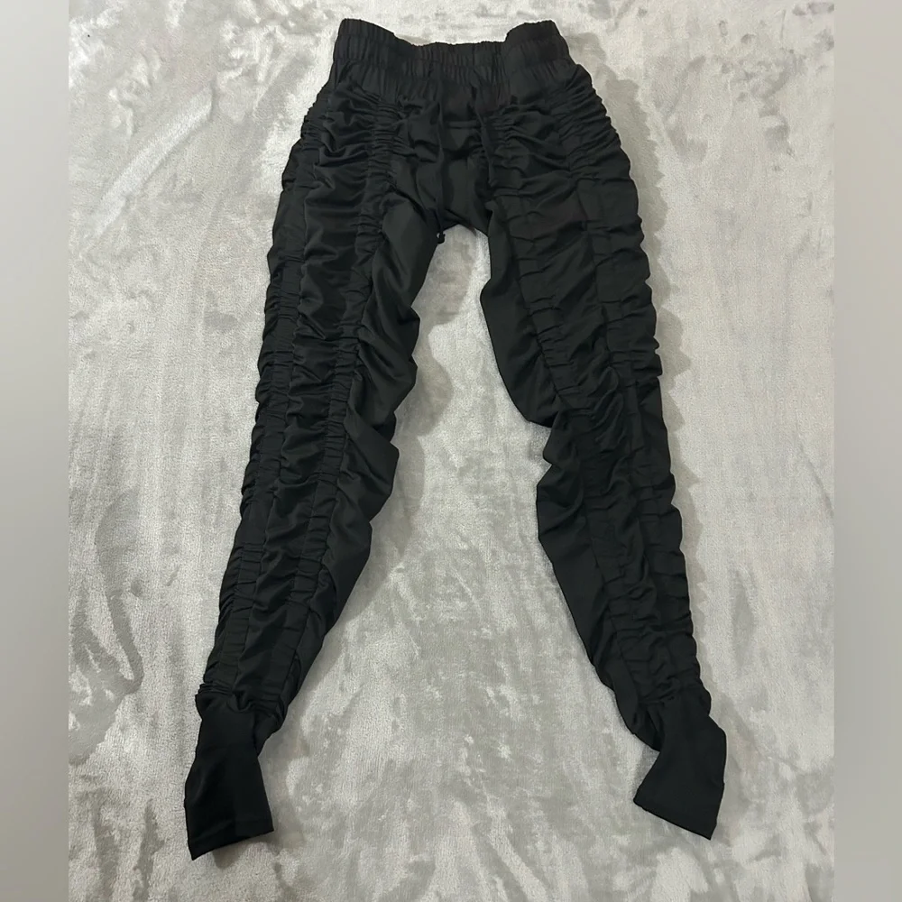 AGOGIE +40 wearable resistance ruched black pants - Picture 3 of 9